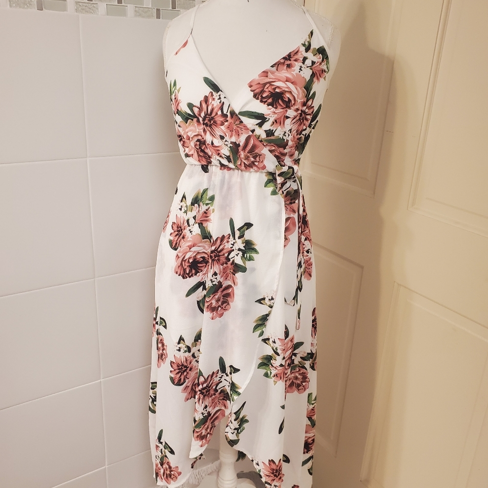 Dream of Me Floral Dress S NWOT